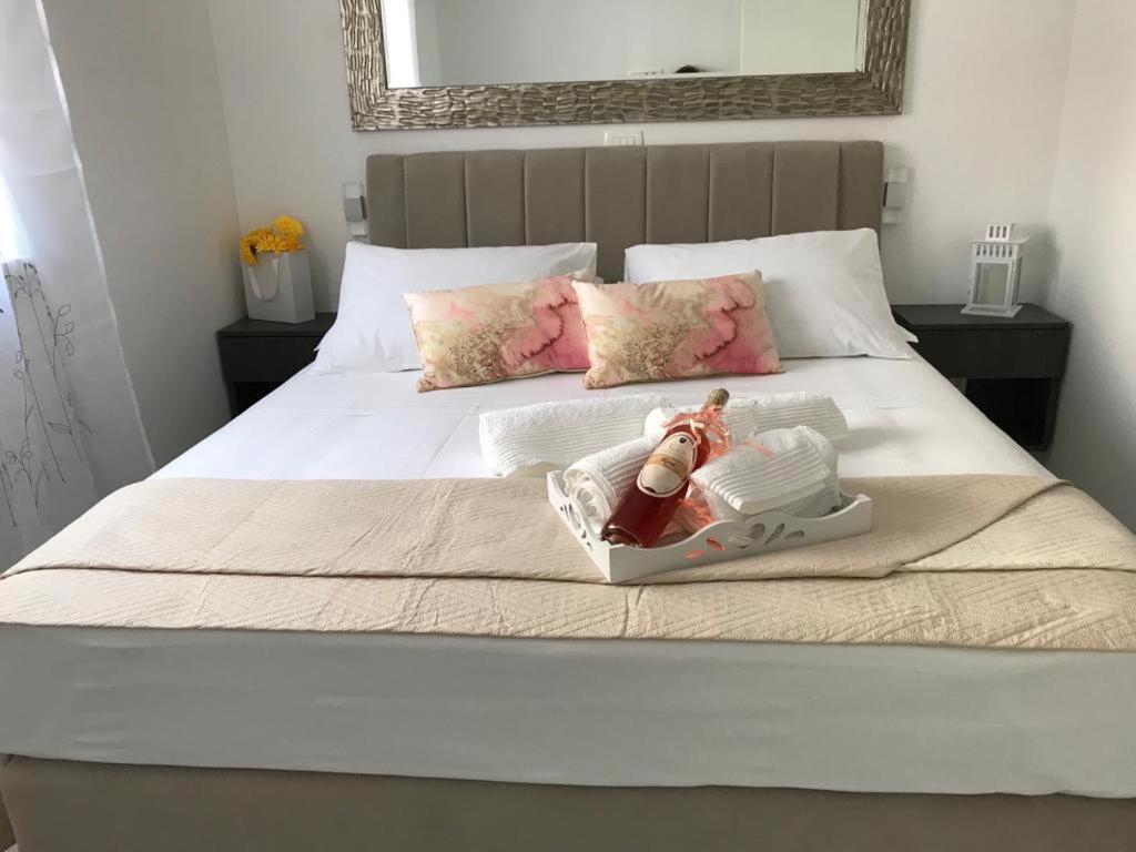 Hedonist-Luxury 2 Bedroom Apartment With Private Hot Tub, Garden And Free Parking تروغير المظهر الخارجي الصورة