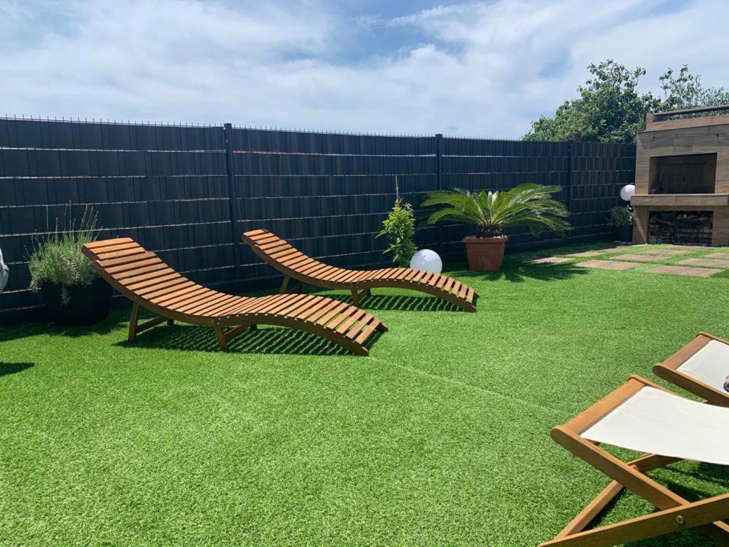 Hedonist-Luxury 2 Bedroom Apartment With Private Hot Tub, Garden And Free Parking تروغير المظهر الخارجي الصورة